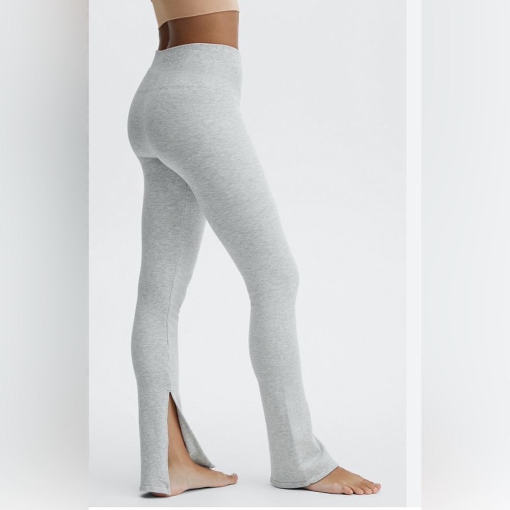 NWT Fabletics Cloud Seamless High-Waisted Split Flare, size small